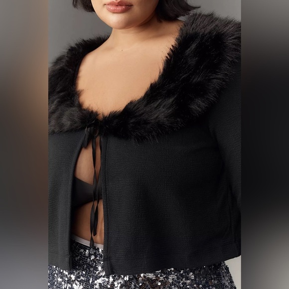 NWT! Maeve Faux-Fur Collar Crop Cardigan Sweater - Size Medium 🏀 - Picture 8 of 12